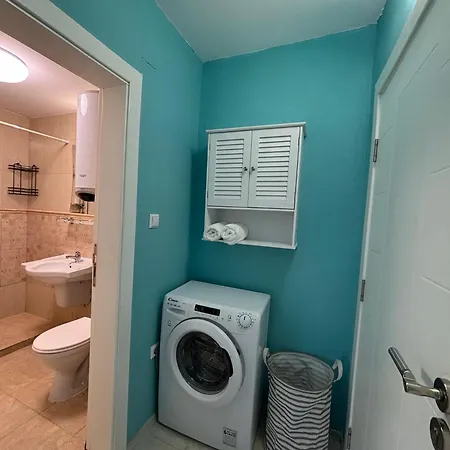 Apartment Romance